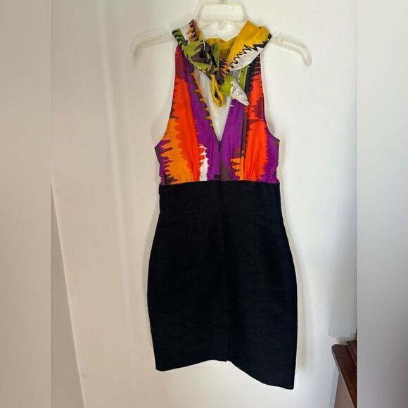 Trina Turk colorful print halter dress size 2 - Picture 9 of 11